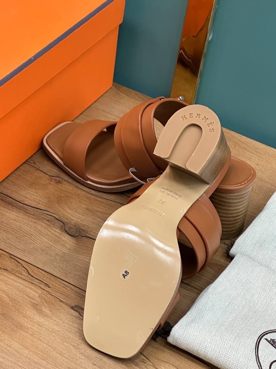 босоножки эрмес коричневые,босоножки hermes,обувь,босоножки женские hermes,шлепки эрмес коричневые
