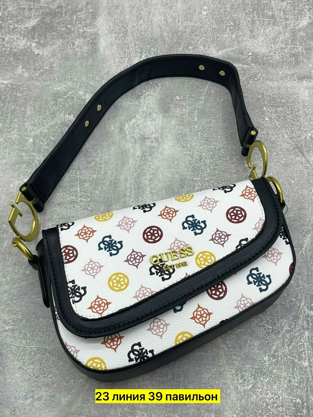 белая сумка guess,сумка guess женская через плечо,сумка женская guess,guess сумка,guess сумка на плечо
