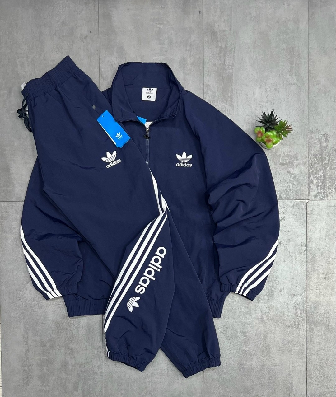 adidas спортивный костюм мужской,спортивный костюм adidas,костюм спортивный adidas originals,мужской спортивный костюм adidas 90-х годов,костюмы адидас 80 adidas