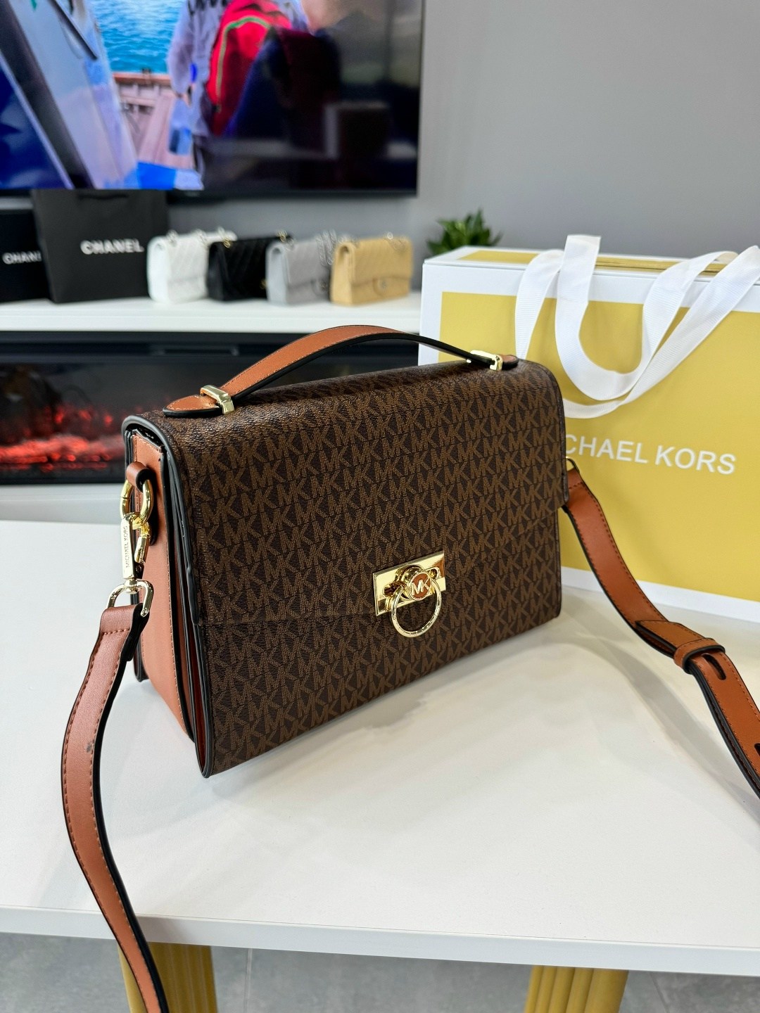 michael kors сумка,сумки на плечо michael kors,сумка,женская cумка michael kors,сумочки