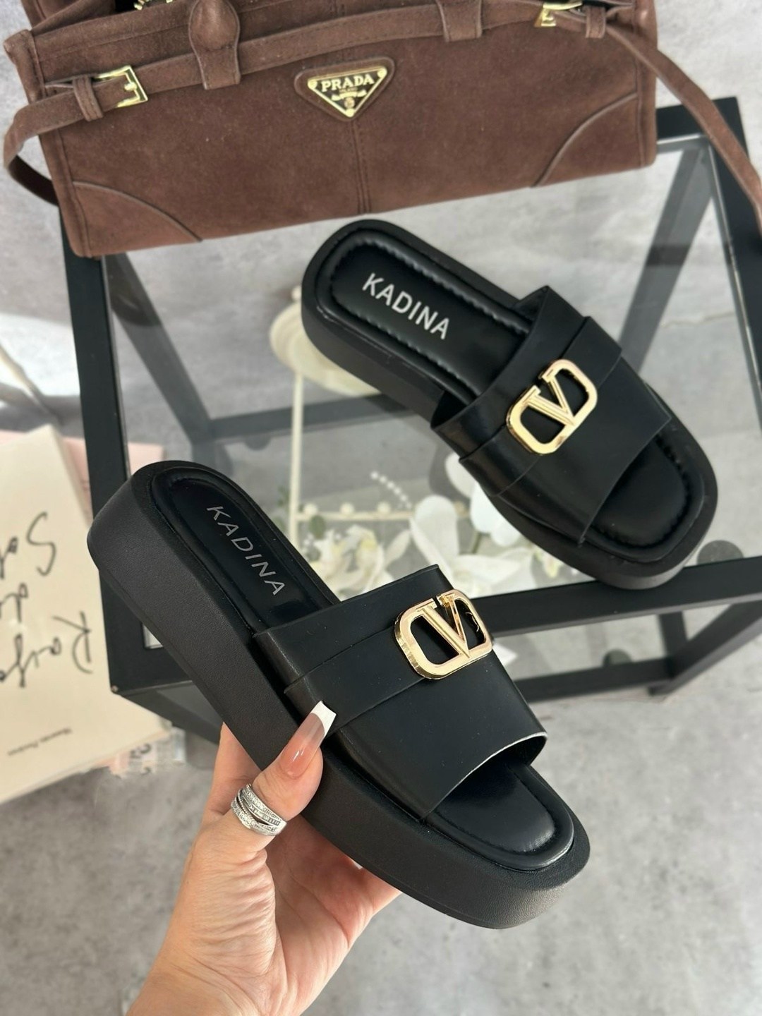 шлепанцы женские,шлепанцы prada,шлепанцы прада женские,,тапочки модные