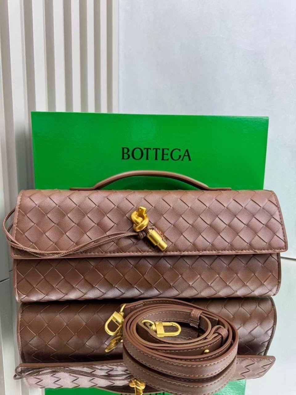 женский кожаный клатч bottega veneta andiamo черный,сумка женская bottega veneta,клатч bottega veneta andiamo,клатч bottega veneta,bottega veneta сумка
