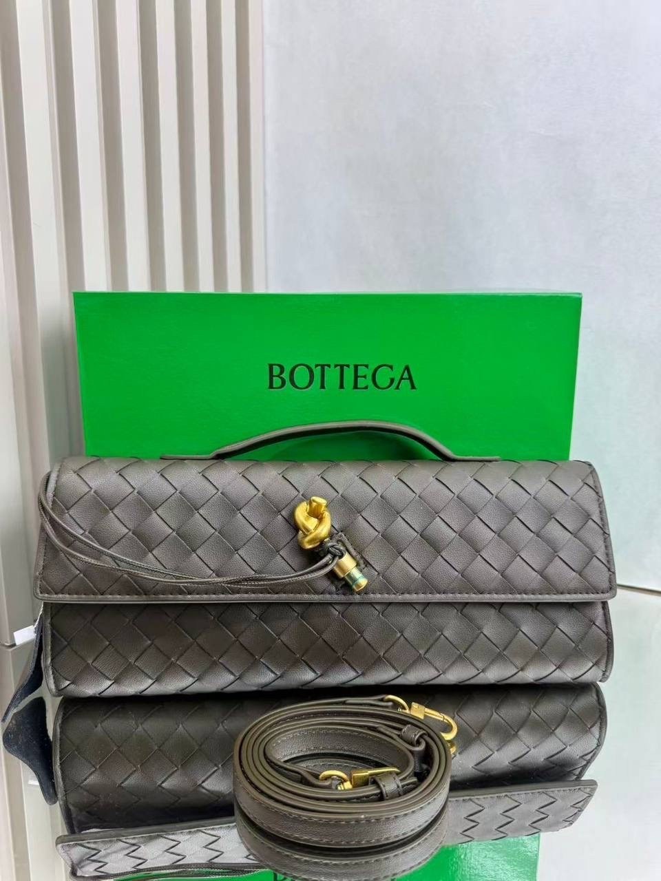 женский кожаный клатч bottega veneta andiamo черный,сумка женская bottega veneta,клатч bottega veneta andiamo,клатч bottega veneta,bottega veneta сумка