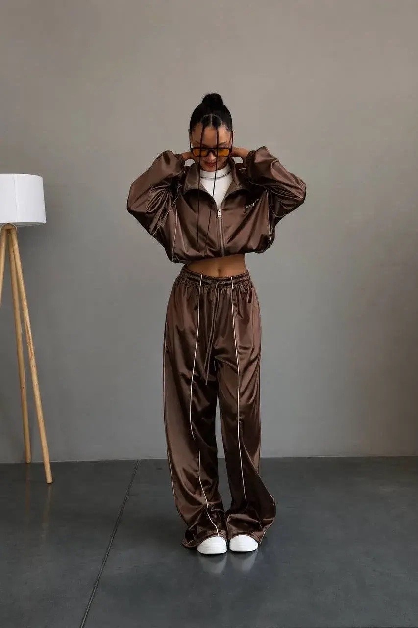 спортивный костюм,костюм молодежный,спортивный костюм для женщин,женский спортивный костюм из плащевки,костюм бежевый