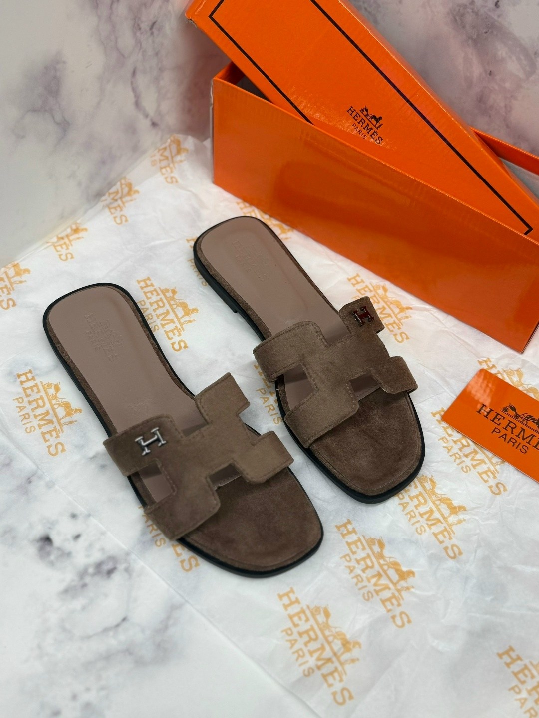 шлепанцы hermes,мужские шлепки эрмес,сандалии hermes,шлепки гермес женские,шлепки hermes женские