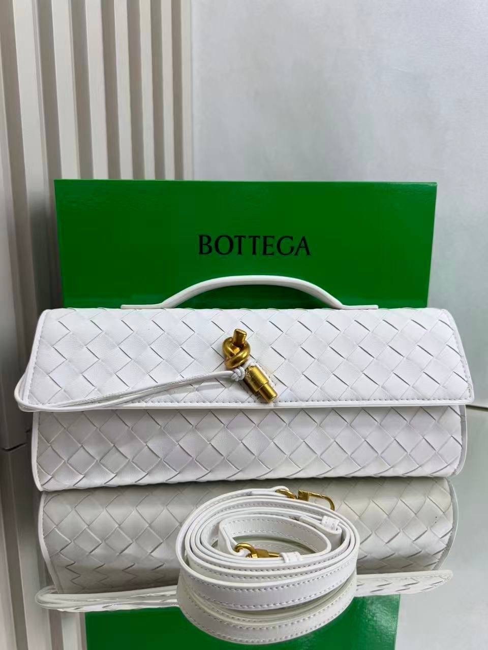 женский кожаный клатч bottega veneta andiamo черный,сумка женская bottega veneta,клатч bottega veneta andiamo,клатч bottega veneta,bottega veneta сумка