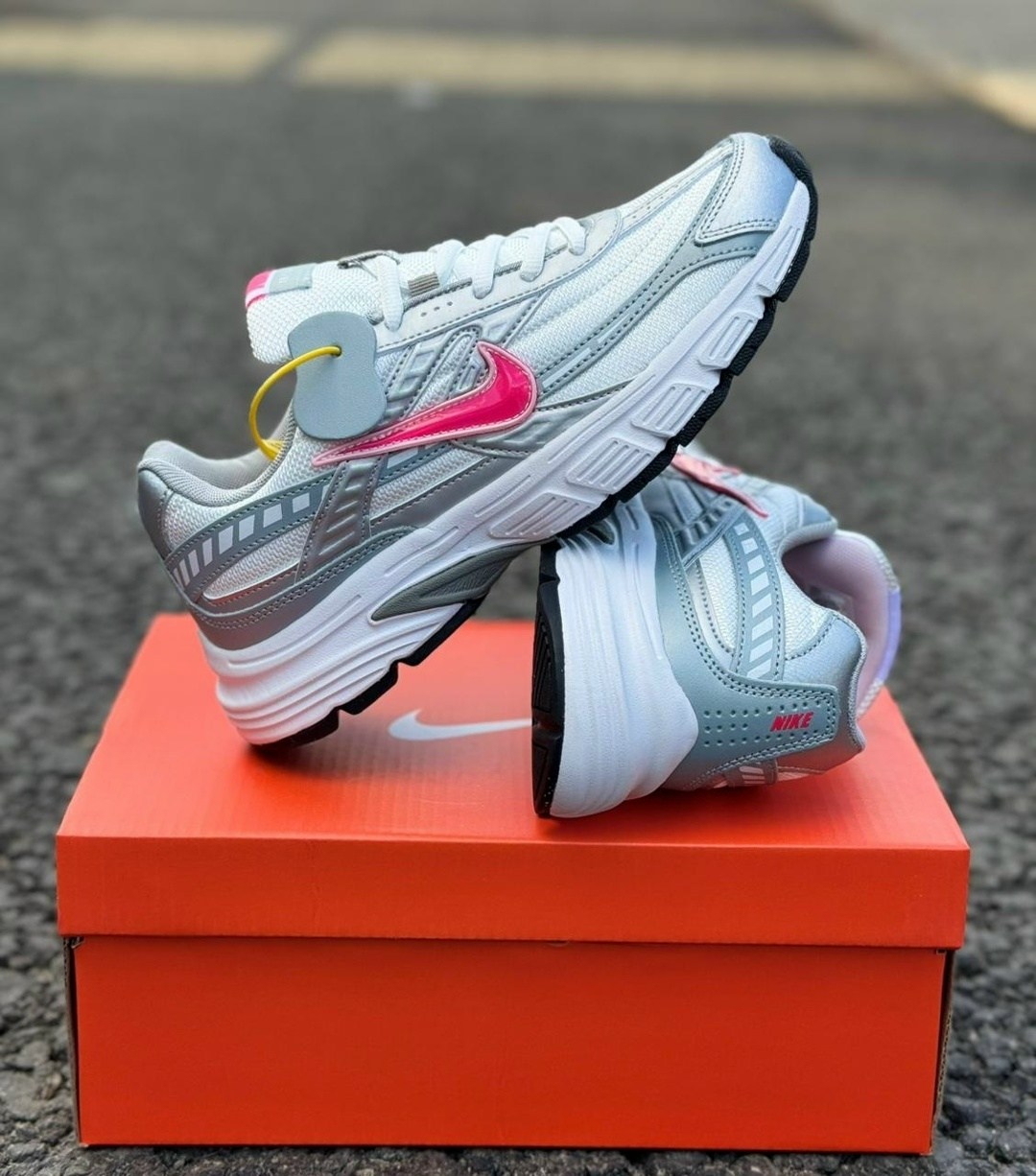 кроссовки nike initiator,кроссовки nike,кроссовки,женские кроссовки,повседневные кроссовки