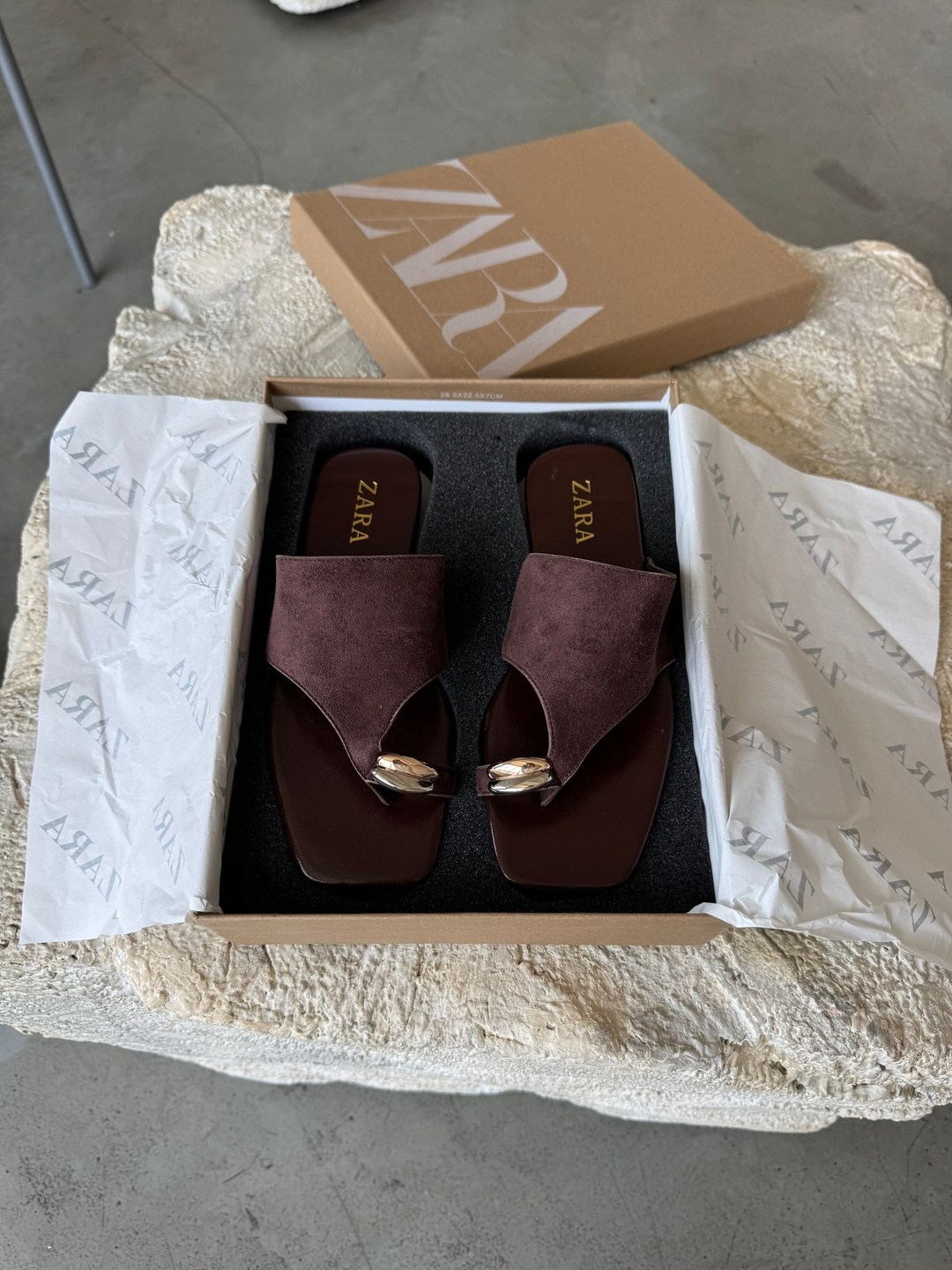 ,шлепанцы женские,босоножки zara,сандалии женские,белые шлепанцы