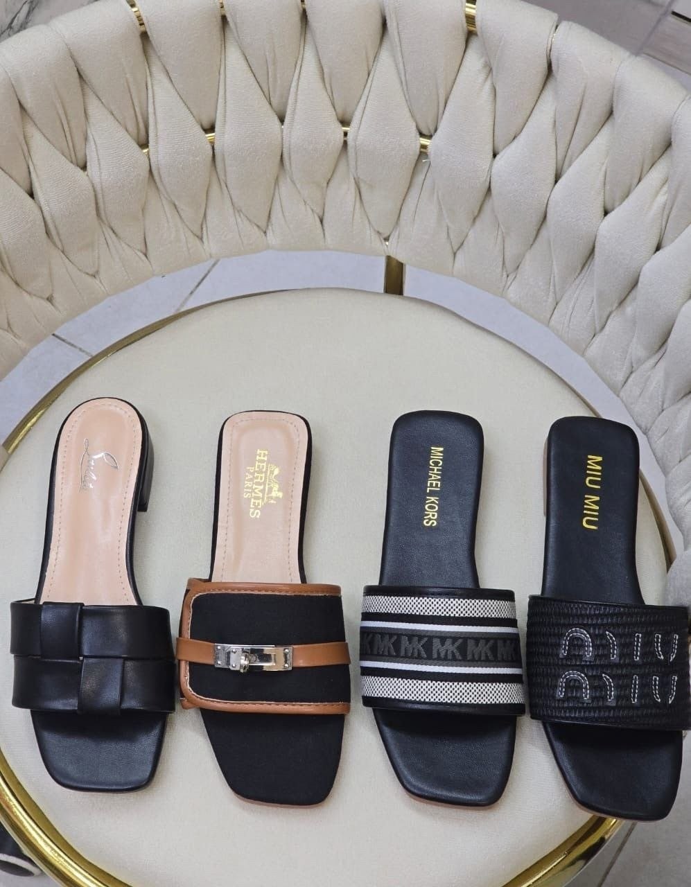 шлепанцы fendi,fendi шлепки,шлепки fendi женские,женские шлепанцы,fendi fendi