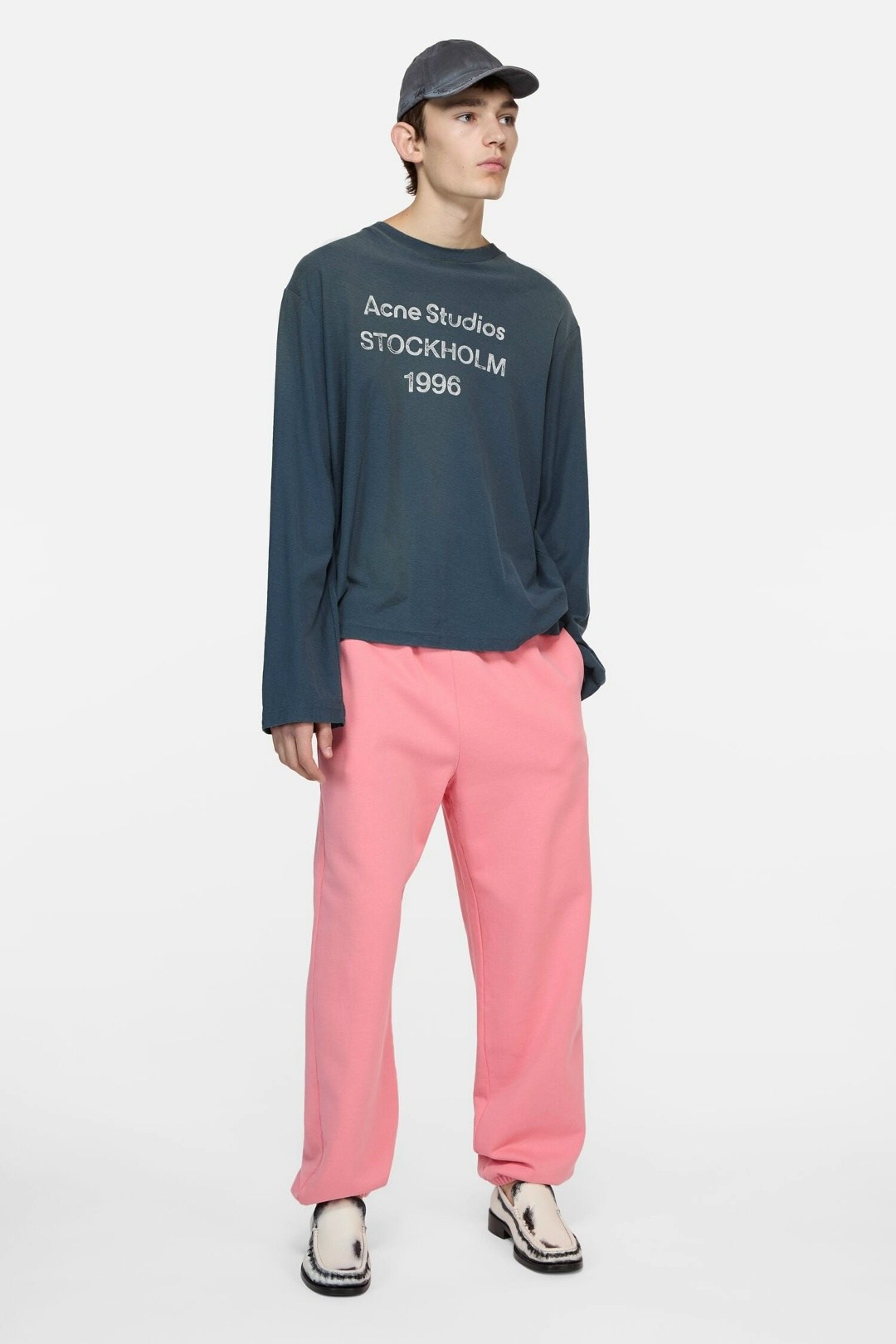 acne studios stockholm 1996,acne studios stockholm,свитшот серый,женский свитшот,acne studios футболка