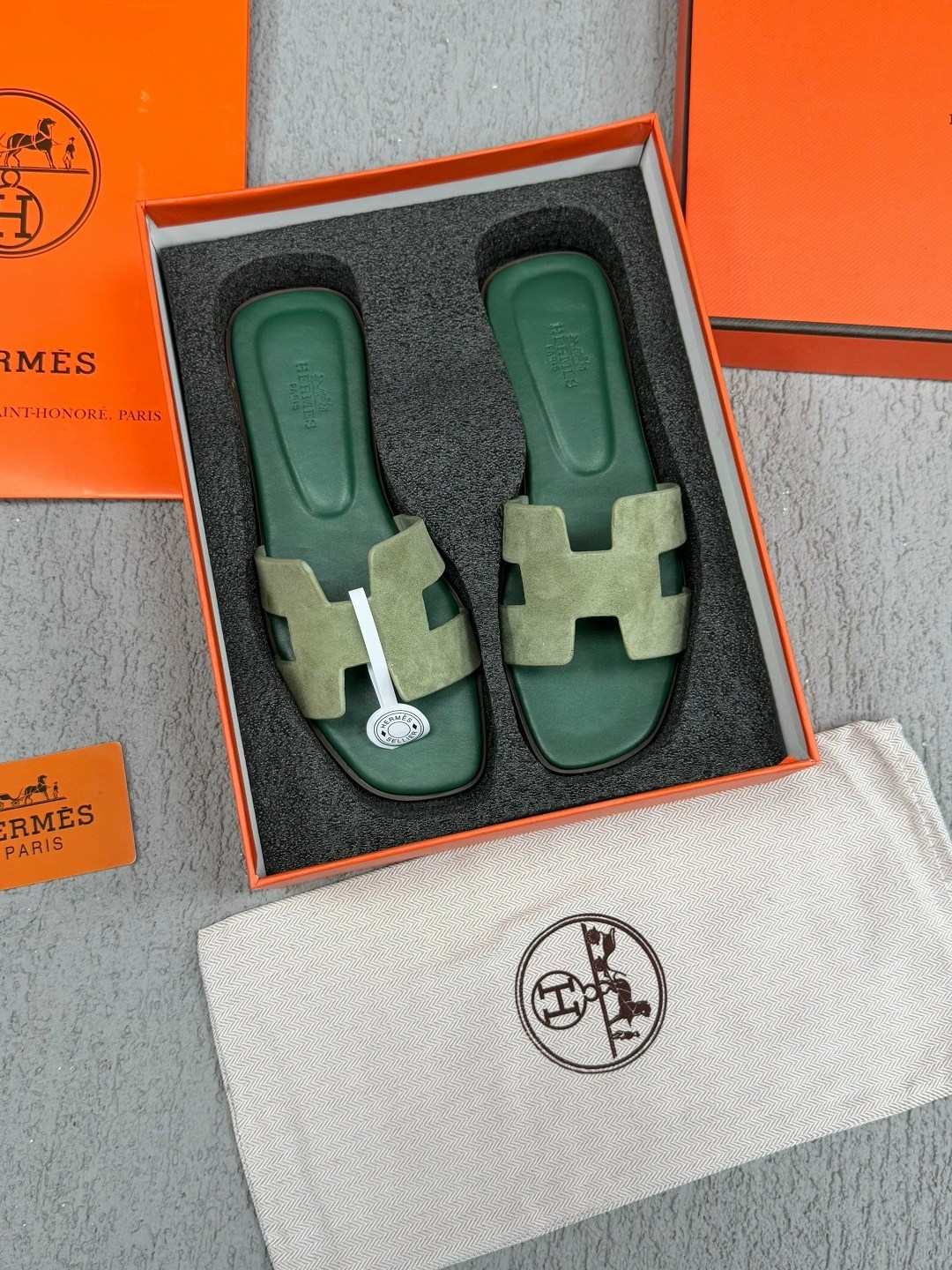 ,шлепки эрмес,шлепанцы женские,шлепки эрмес бежевые,тапочки hermes