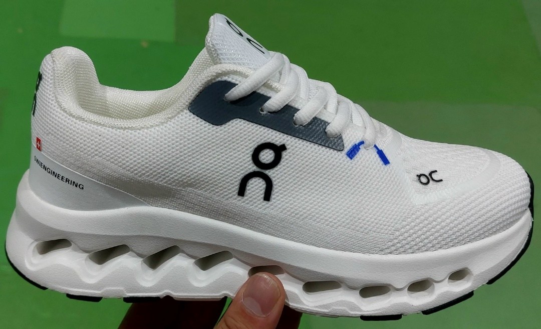 кроссовки,,on running кроссовки cloudnova,кроссовки cпортивные,кроссовка