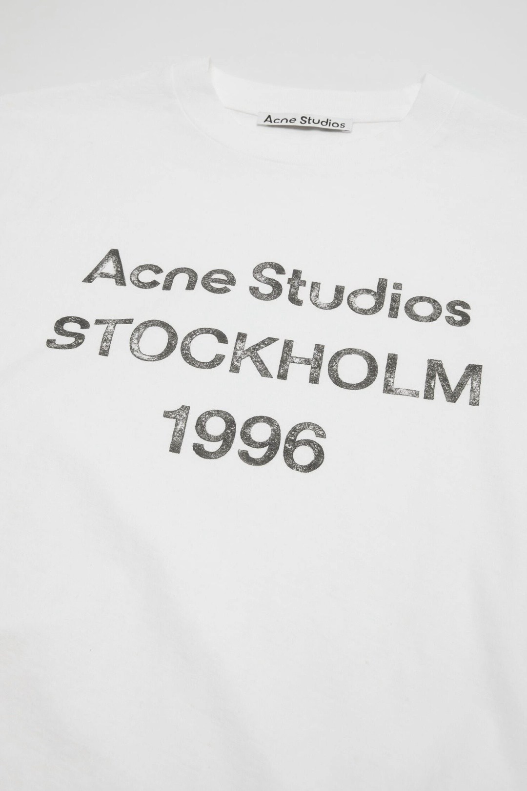 лонгслив acne studios stockholm 1996,лонгслив acne studios,acne studios stockholm 1996,футболка с длинным рукавом с принтом off-white acne studios,лонгслив acne studios стокгольм 1996