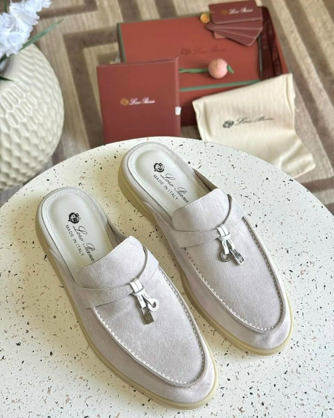 ,loro piana мюли,сабо loro piana,loro piana лоферы женские,лоферы loro piana