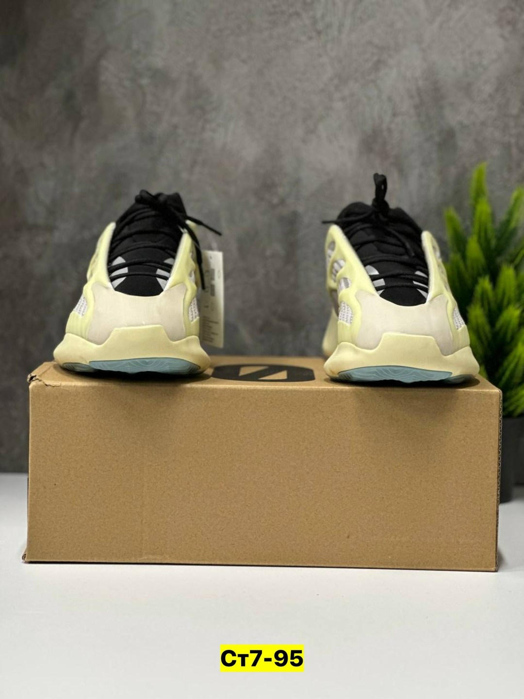 кроссовки adidas yeezy boost 700,adidas yeezy boost 700 v 3,adidas yeezy boost 700,yeezy boost 700 v 3,кроссовки adidas yeezy 700