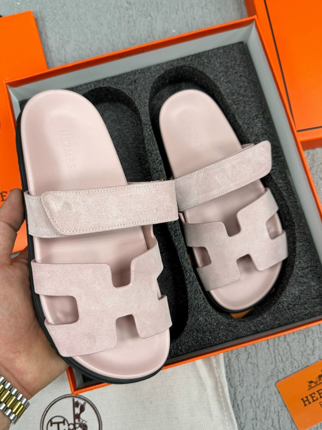 шлепанцы hermes,тапочки hermes,тапочки эрмес,шлепки эрмес,hermes сандалии