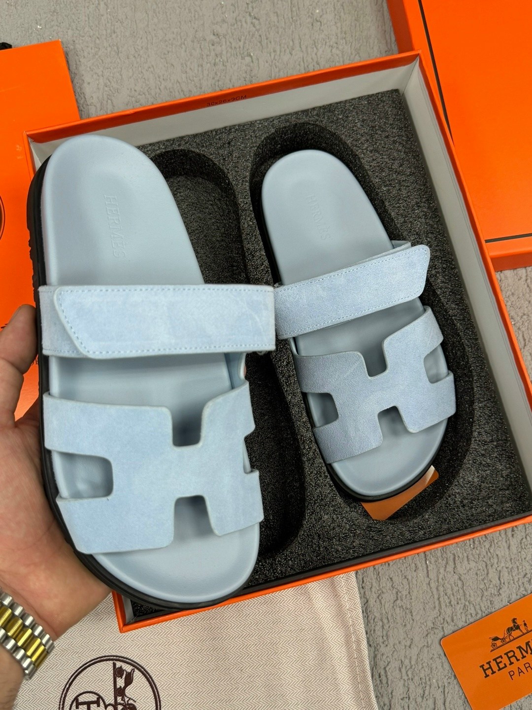 шлепанцы hermes,тапочки hermes,тапочки эрмес,шлепки эрмес,hermes сандалии