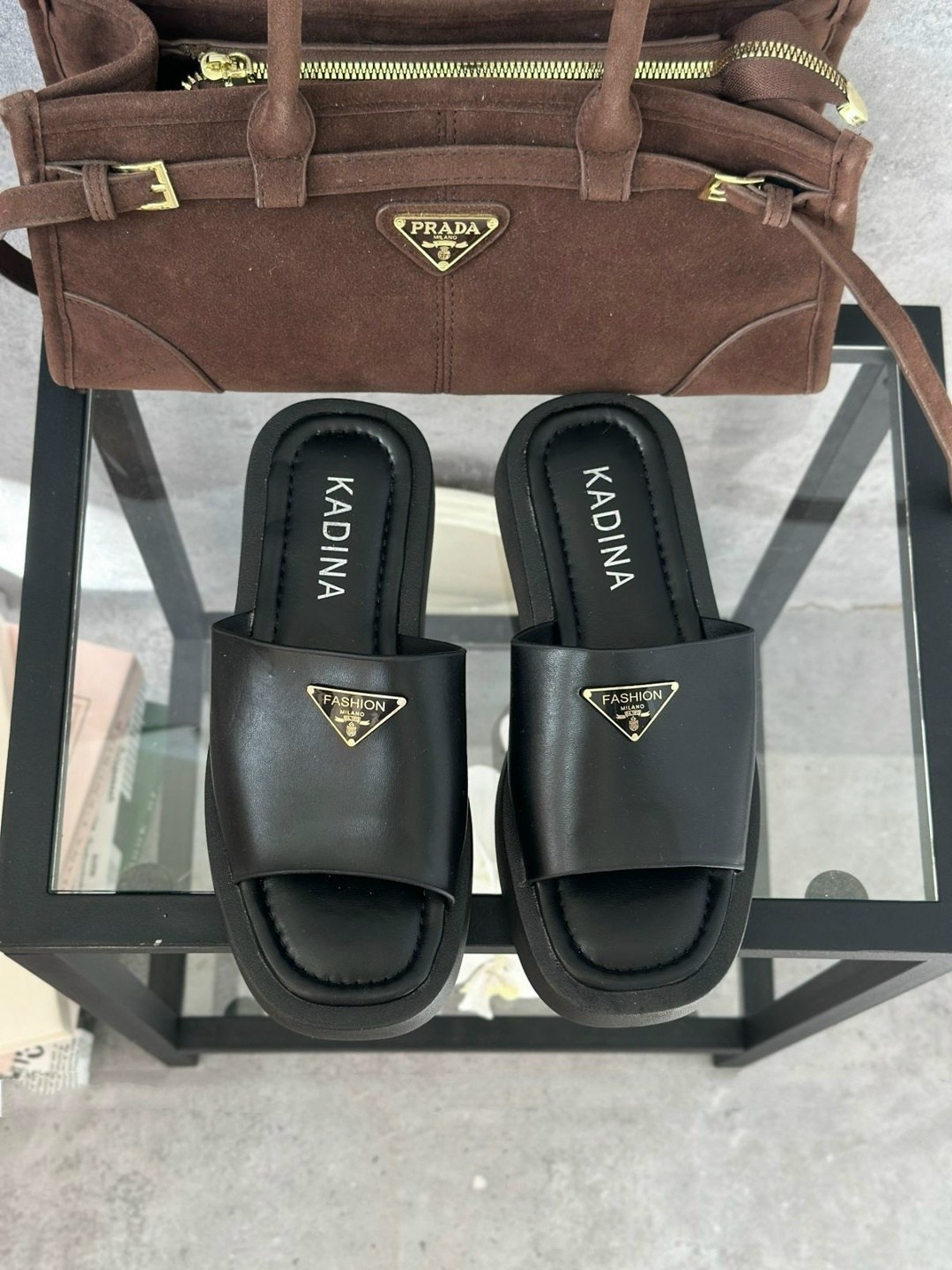 шлепанцы прада женские,шлепанцы prada,шлепанцы женские,тапочки модные,женские шлепанцы prada