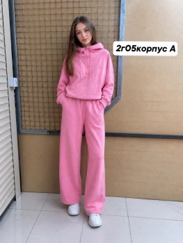 Костюм