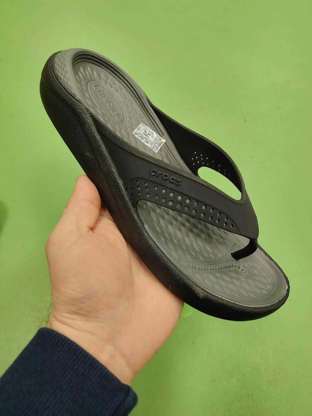 crocs flip flops,шлепанцы crocs,шлепанцы крокс вьетнамки,вьетнамки crocs,сланцы крокс мужские