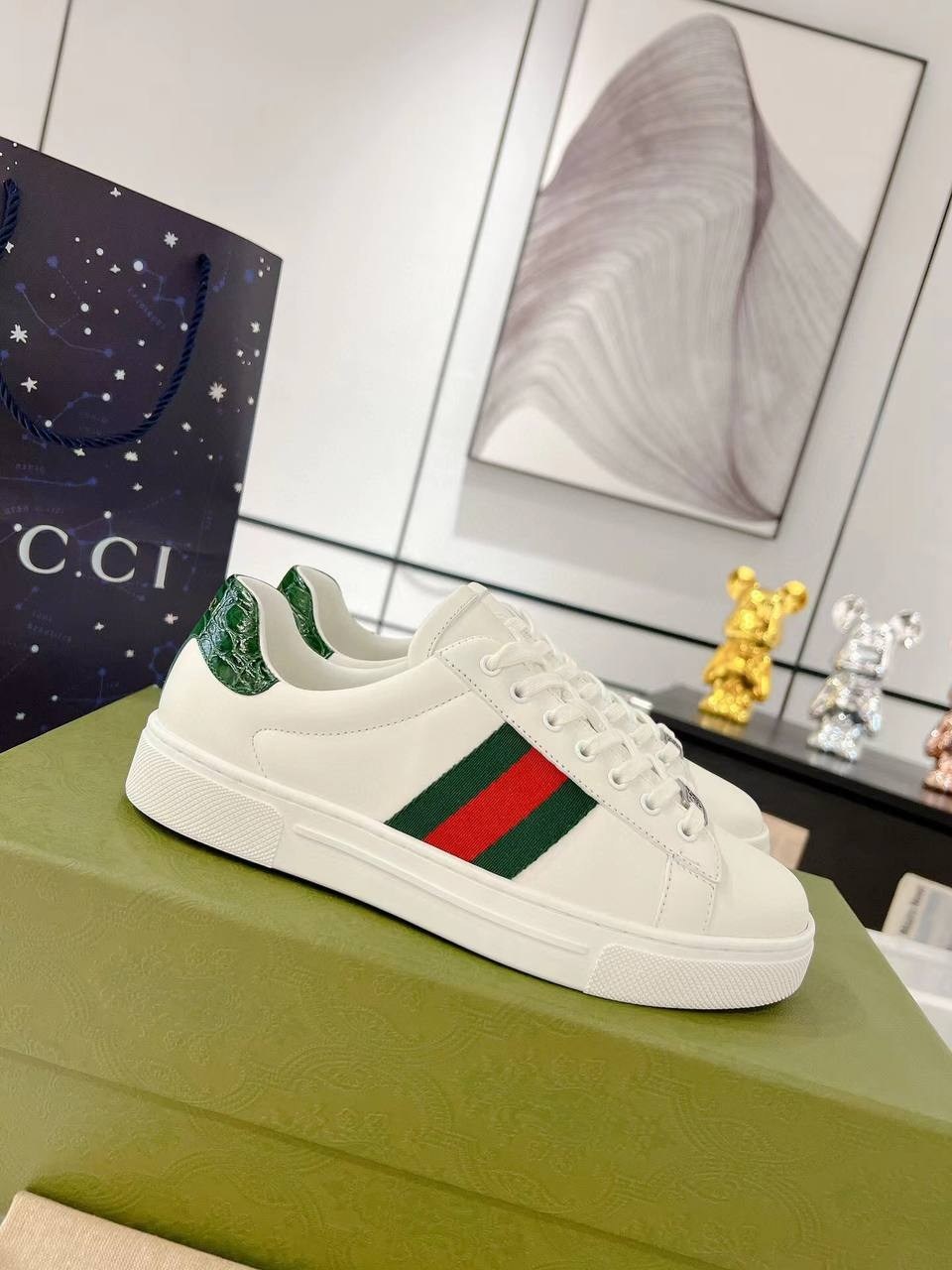 кеды гуччи женские оригинал,кроссовки gucci,кроссовки гуччи новая коллекция 2026,кроссовки гуччи,gucci sneakers
