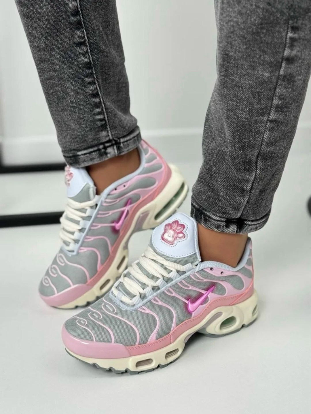 кроссовки,nike air max plus tn,nike air max tn розовые,кроссовки спортивные air max st nike,кроссовки спортивные air max st nike розовый