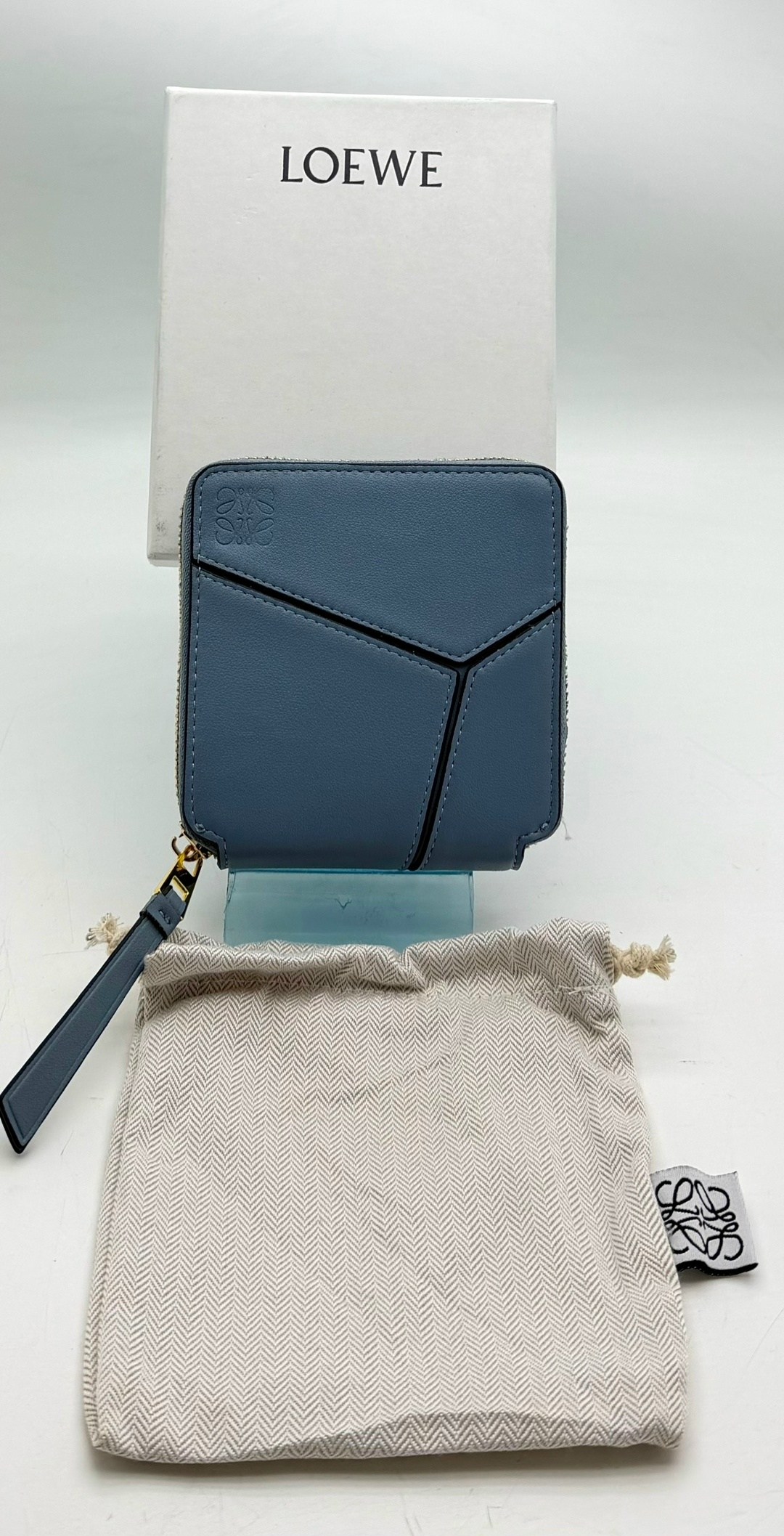 кошелек loewe,кошелек модный,женские кошельки,кошелек стильный,дизайнерский кошелек