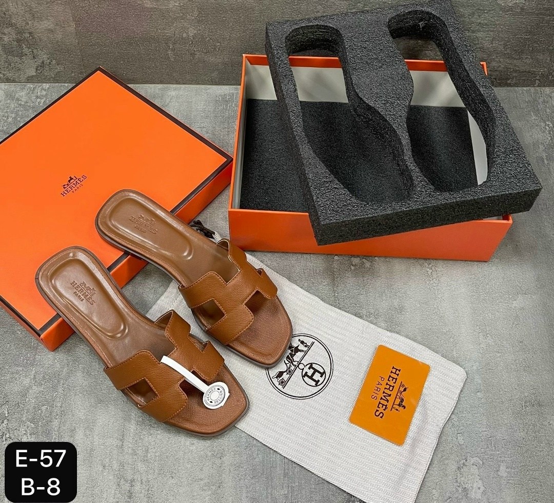 женские кожаные шлепки hermes oran коричневые,hermes шлепки женские,шлёпанцы hermes,шлепки hermes oran,шлепки hermes