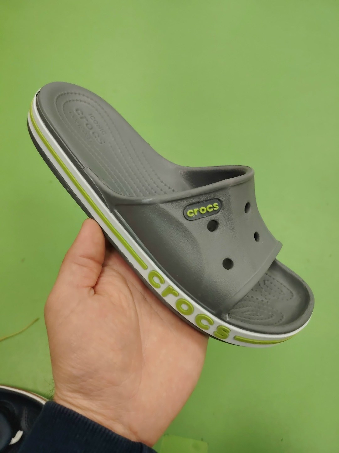 сабо кроксы crocs sarah clog crocs 221032305,сабо кроксы crocs sarah clog crocs цвет светло-коричневый, белый,сабо crocs,шлепанцы crocs,crocs classic