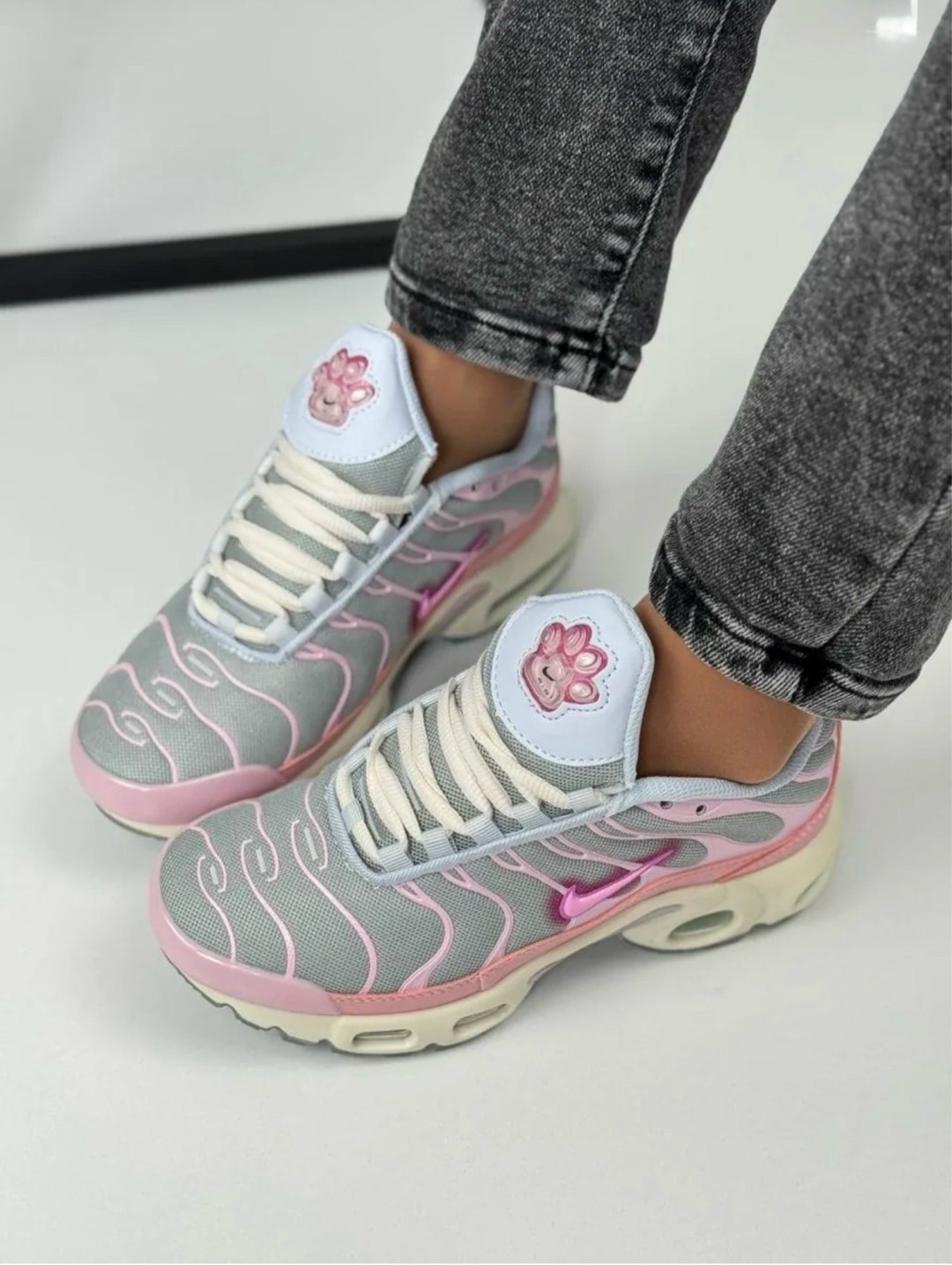 кроссовки,nike air max plus tn,nike air max tn розовые,кроссовки спортивные air max st nike,кроссовки спортивные air max st nike розовый