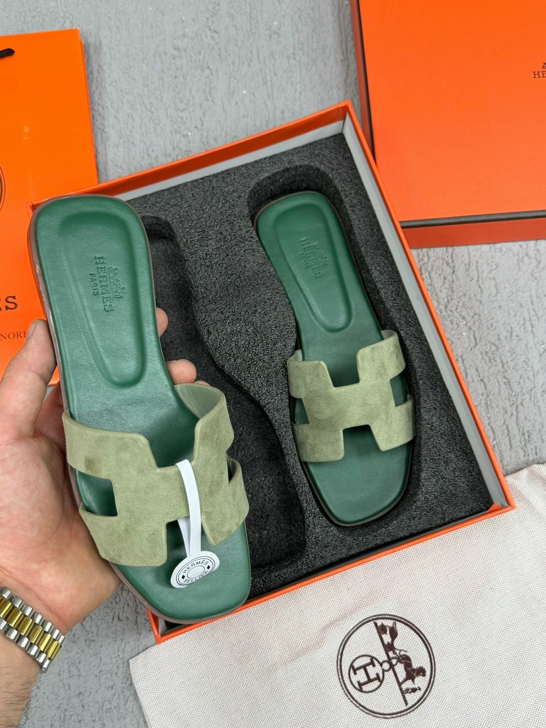 ,шлепки эрмес,шлепанцы женские,шлепки эрмес бежевые,тапочки hermes