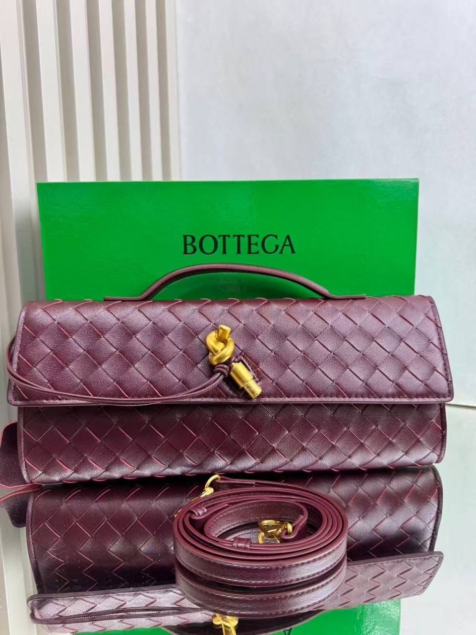 женский кожаный клатч bottega veneta andiamo черный,сумка женская bottega veneta,клатч bottega veneta andiamo,клатч bottega veneta,bottega veneta сумка