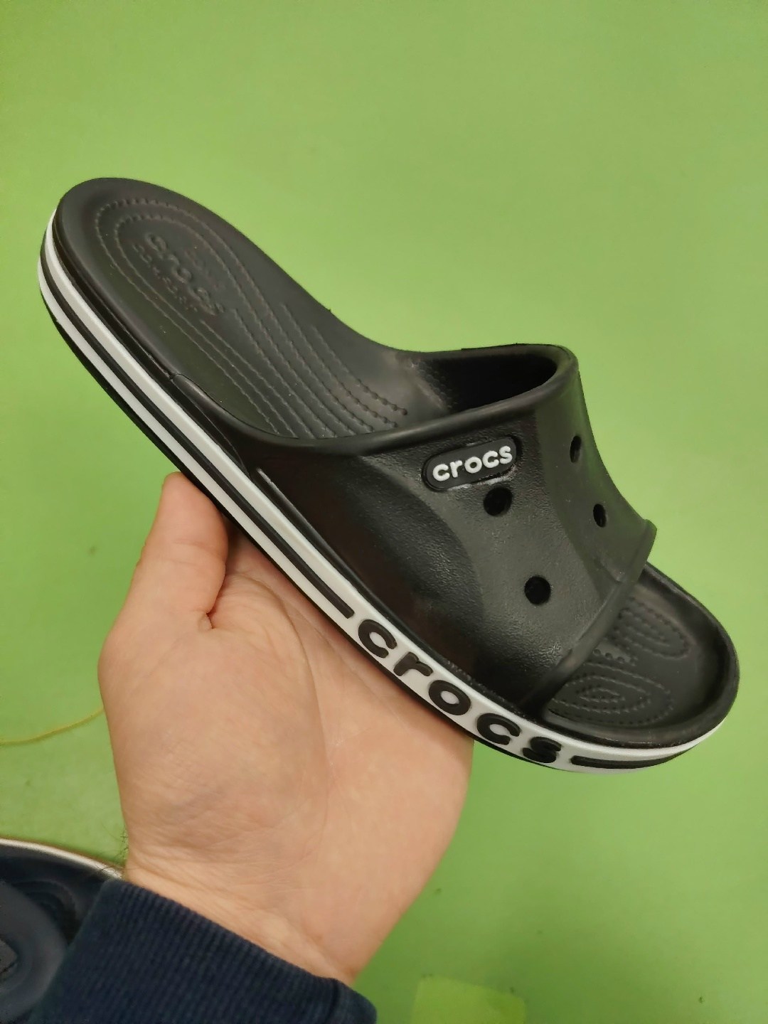 сабо кроксы crocs sarah clog crocs 221032305,сабо кроксы crocs sarah clog crocs цвет светло-коричневый, белый,сабо crocs,шлепанцы crocs,crocs classic