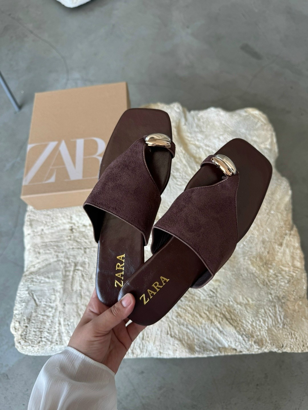 ,шлепанцы женские,босоножки zara,сандалии женские,белые шлепанцы