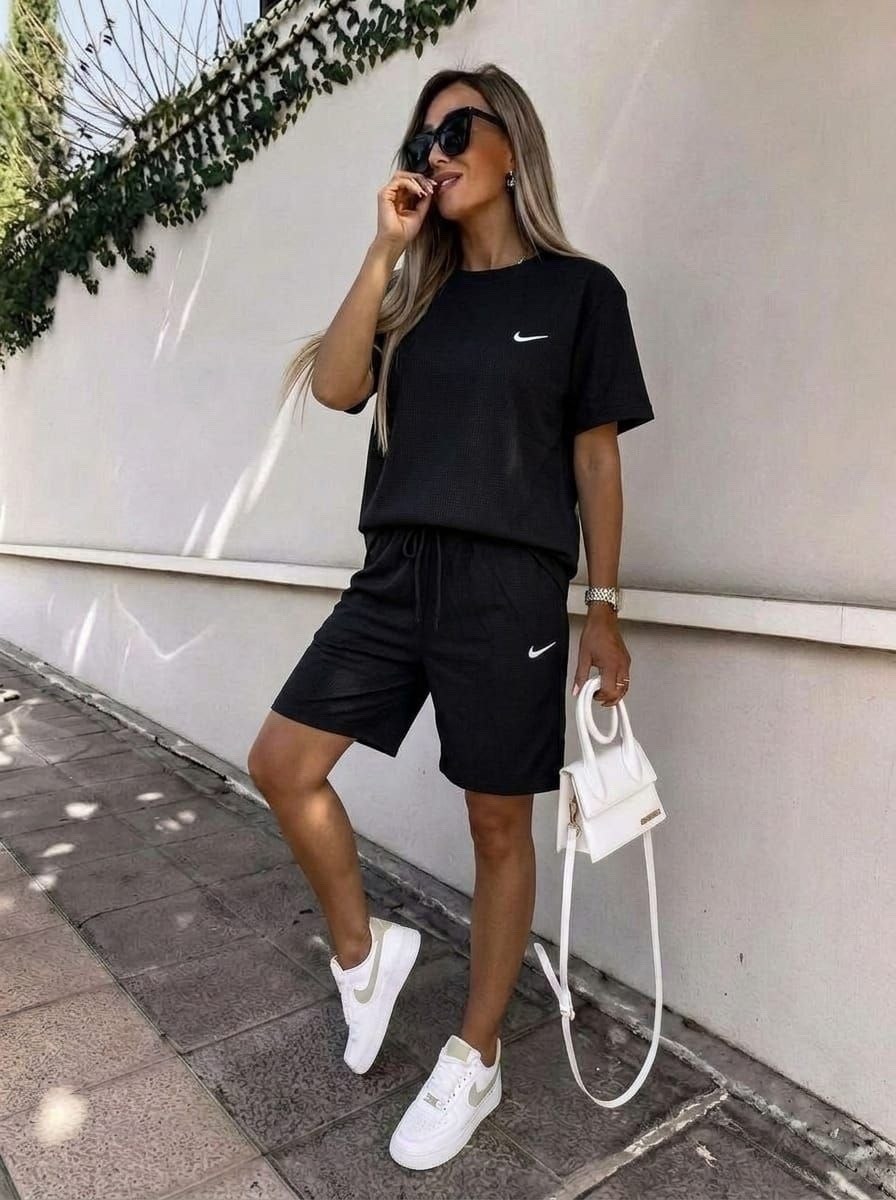костюм nike big swoosh,комплект футболок nike,комплект спортивного костюма,спортивные костюм,комплект одежды nike