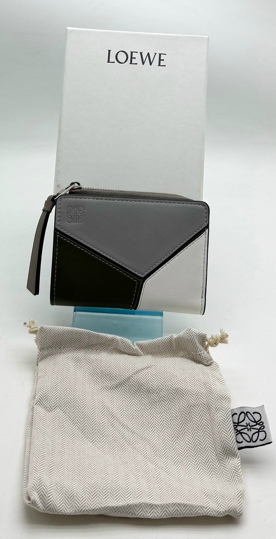 кошелек loewe,loewe puzzle,картхолдер loewe,loewe ag,loewe loewe