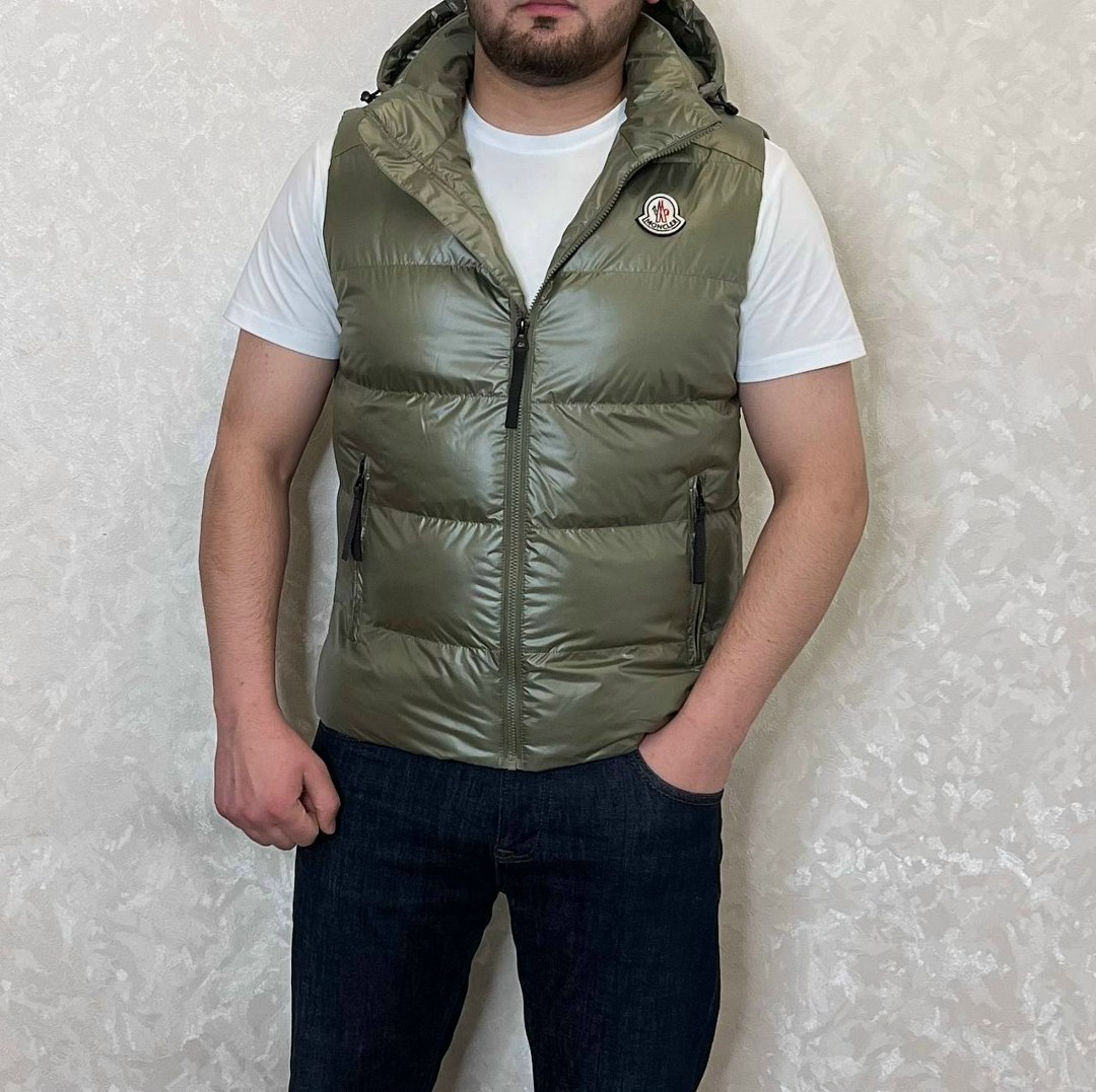 moncler мужской жилет,жилетка мужская безрукавка,жилетка moncler,moncler жилет,жилет монклер