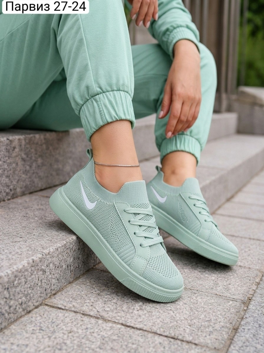 кроссовки,nike кроссовки женские,женская ,женские кроссовки,удобные кроссовки