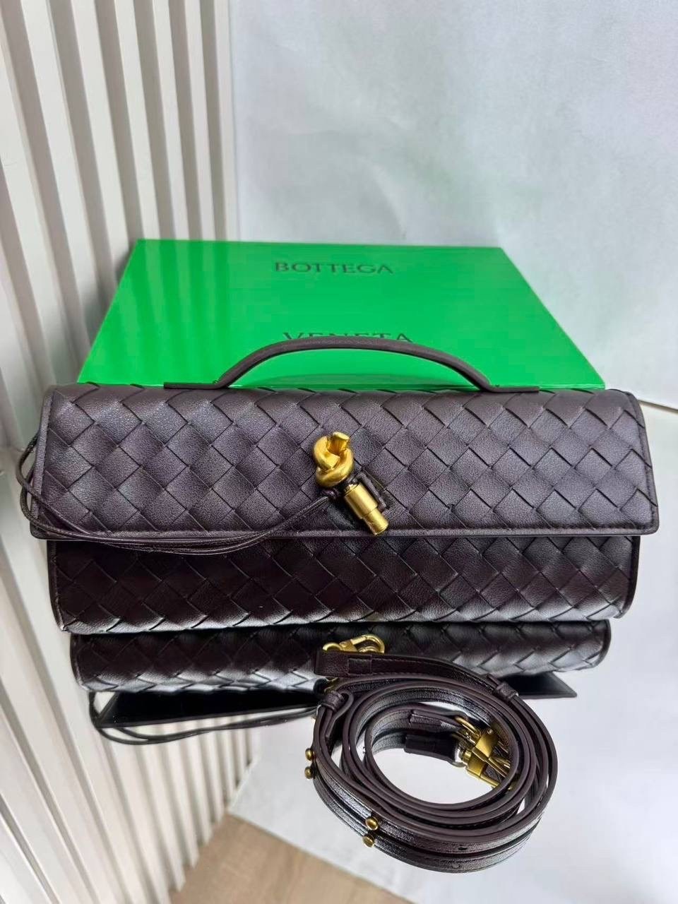женский кожаный клатч bottega veneta andiamo черный,сумка женская bottega veneta,клатч bottega veneta andiamo,клатч bottega veneta,bottega veneta сумка