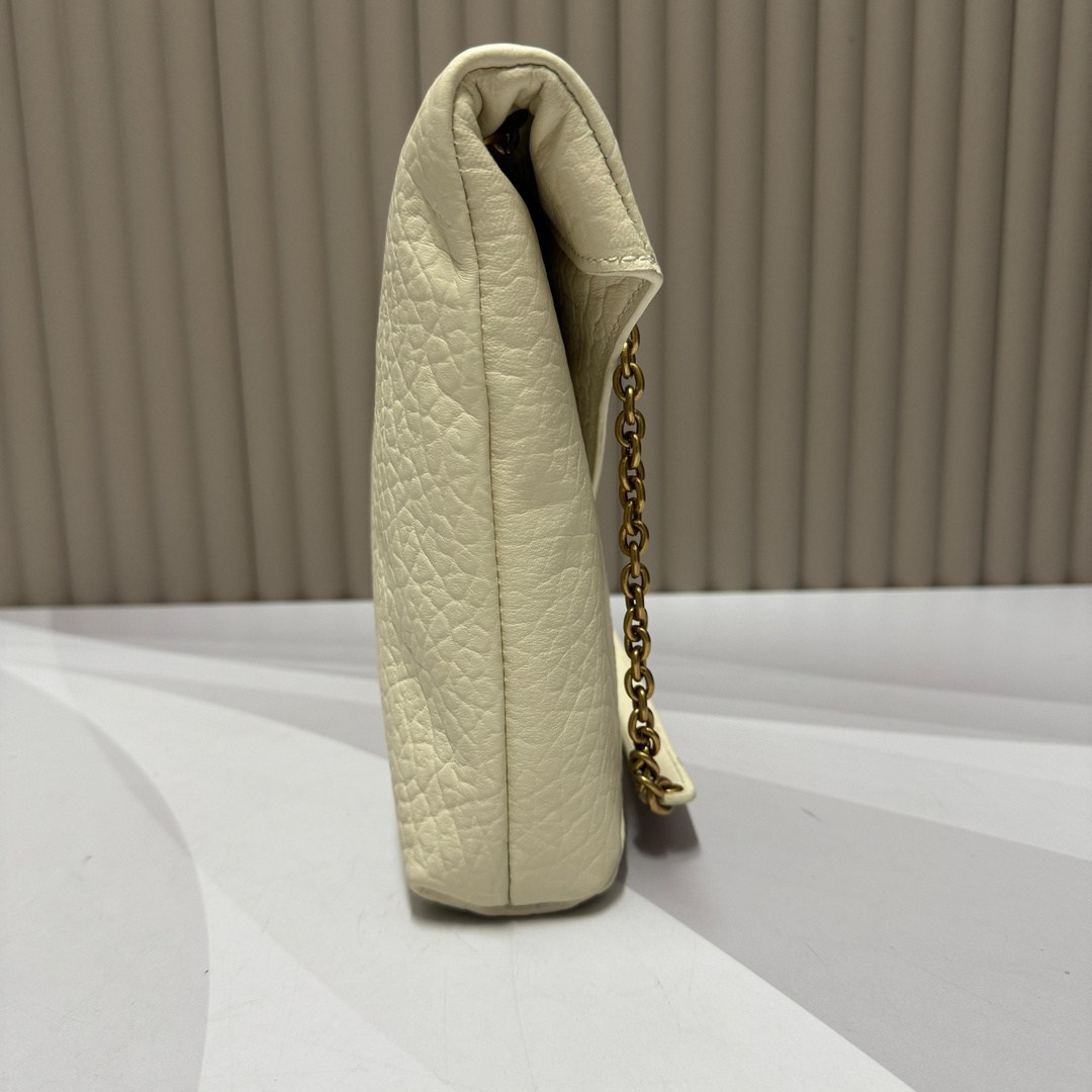 клатч,клатчи,женские клатчи,saint laurent клатч,клатч конверт