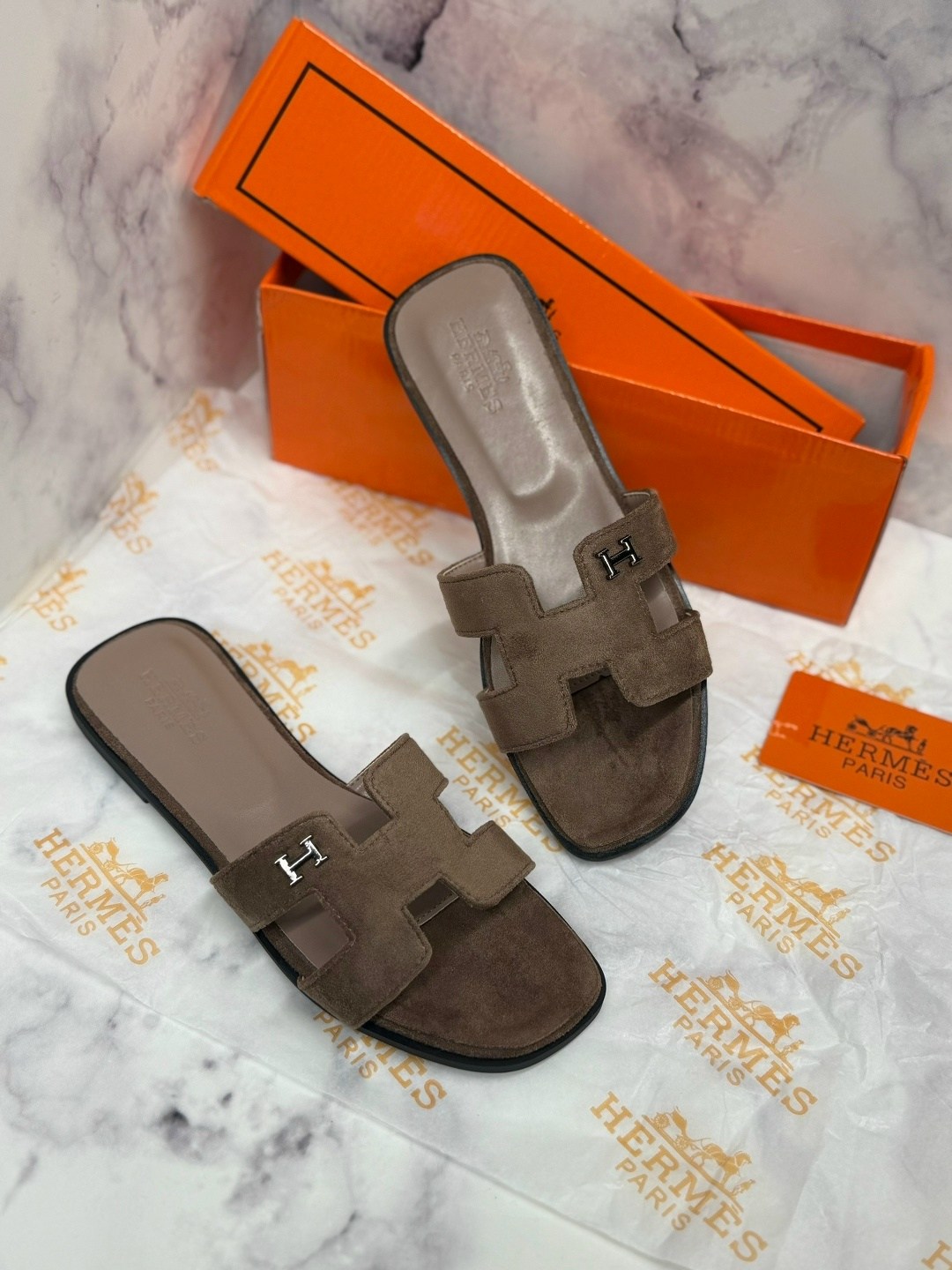 шлепанцы hermes,мужские шлепки эрмес,сандалии hermes,шлепки гермес женские,шлепки hermes женские