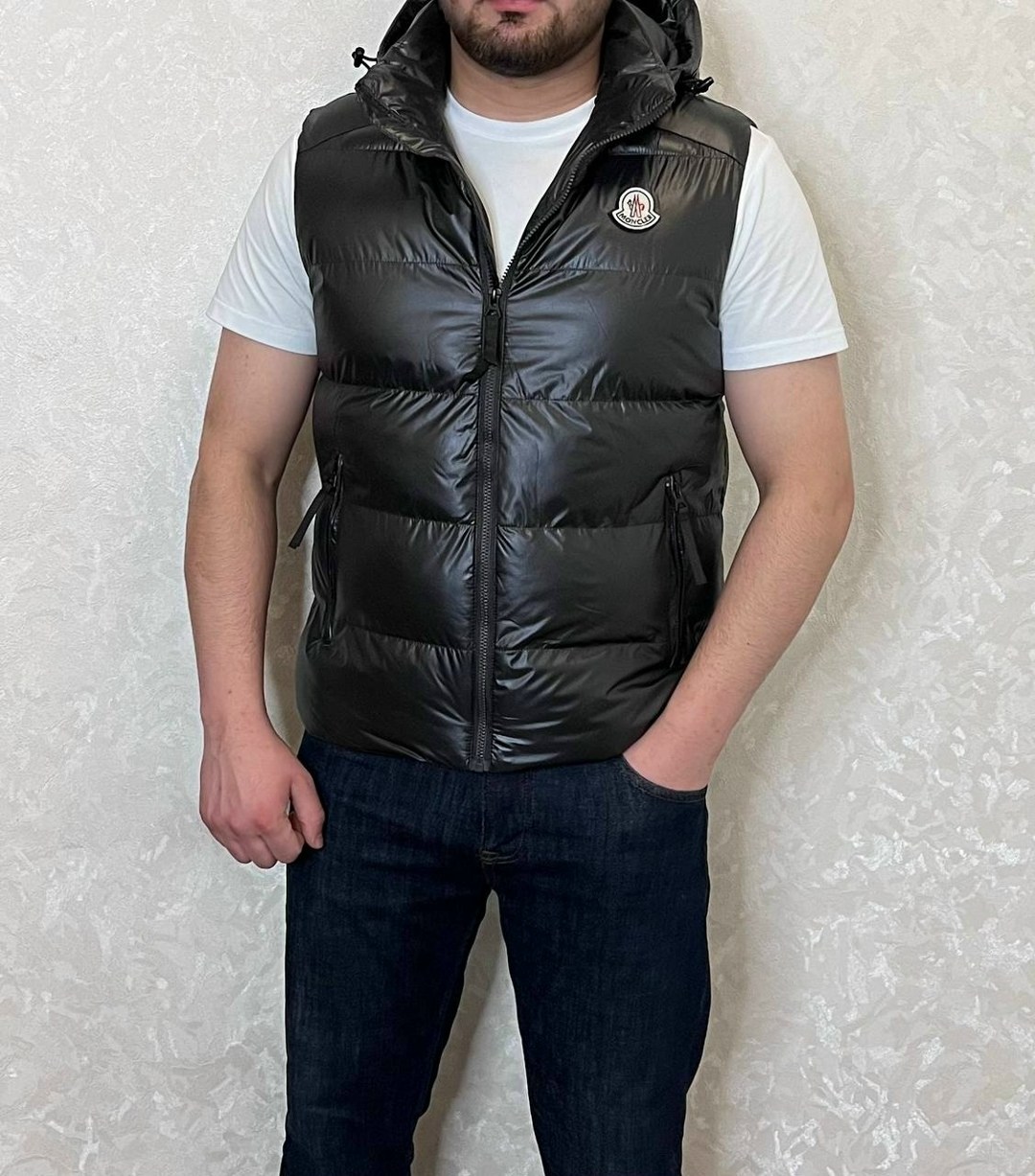 moncler мужской жилет,жилетка мужская безрукавка,жилетка moncler,moncler жилет,жилет монклер