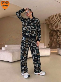Костюм