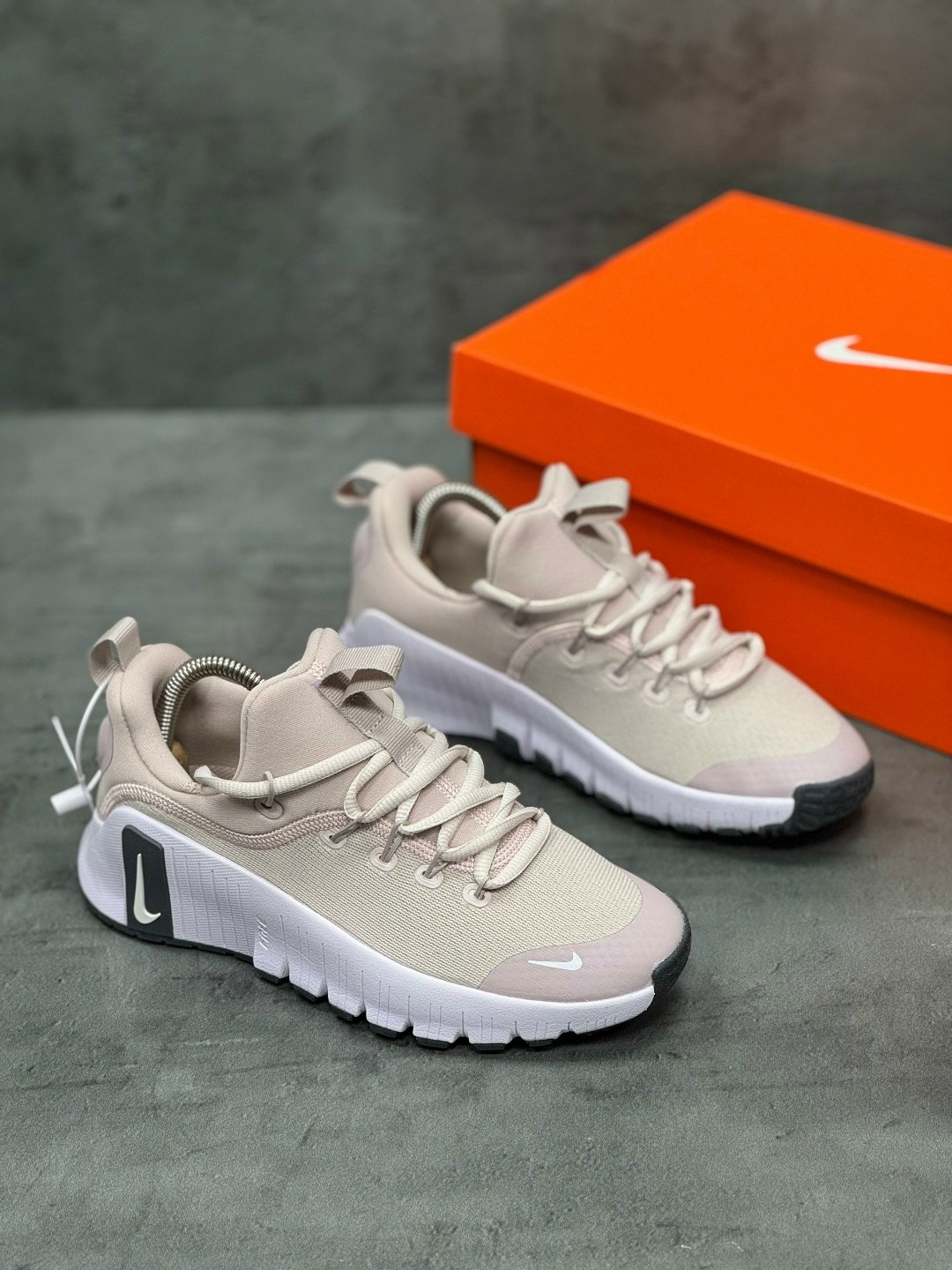 женские кроссовки nike,nike кроссовки,кроссовки,женские кроссовки,повседневные кроссовки
