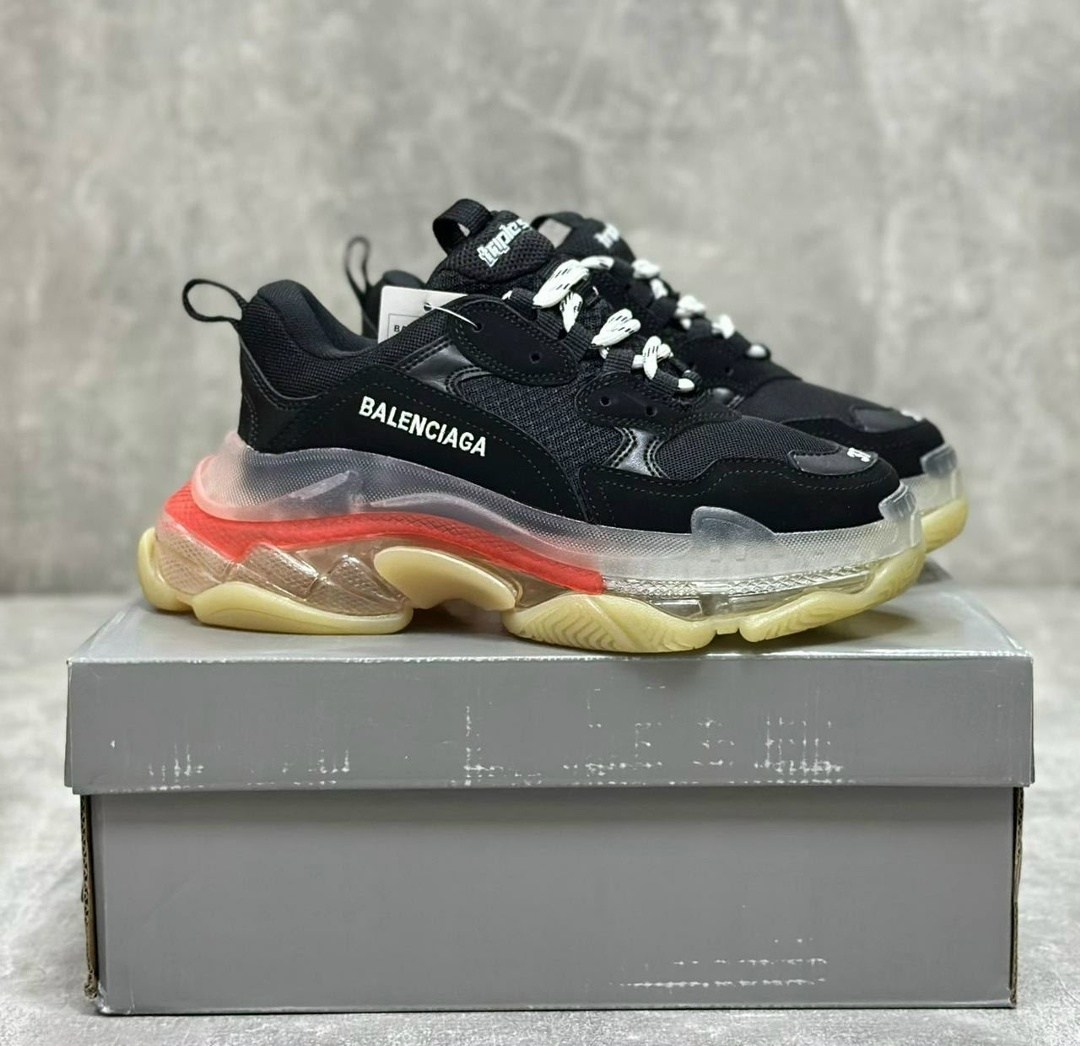 кроссовки баленсиага женские реплика,кроссовки balenciaga triple s,balenciaga triple s clear sole,кроссовки balenciaga triple s clear sole,женские кроссовки balenciaga