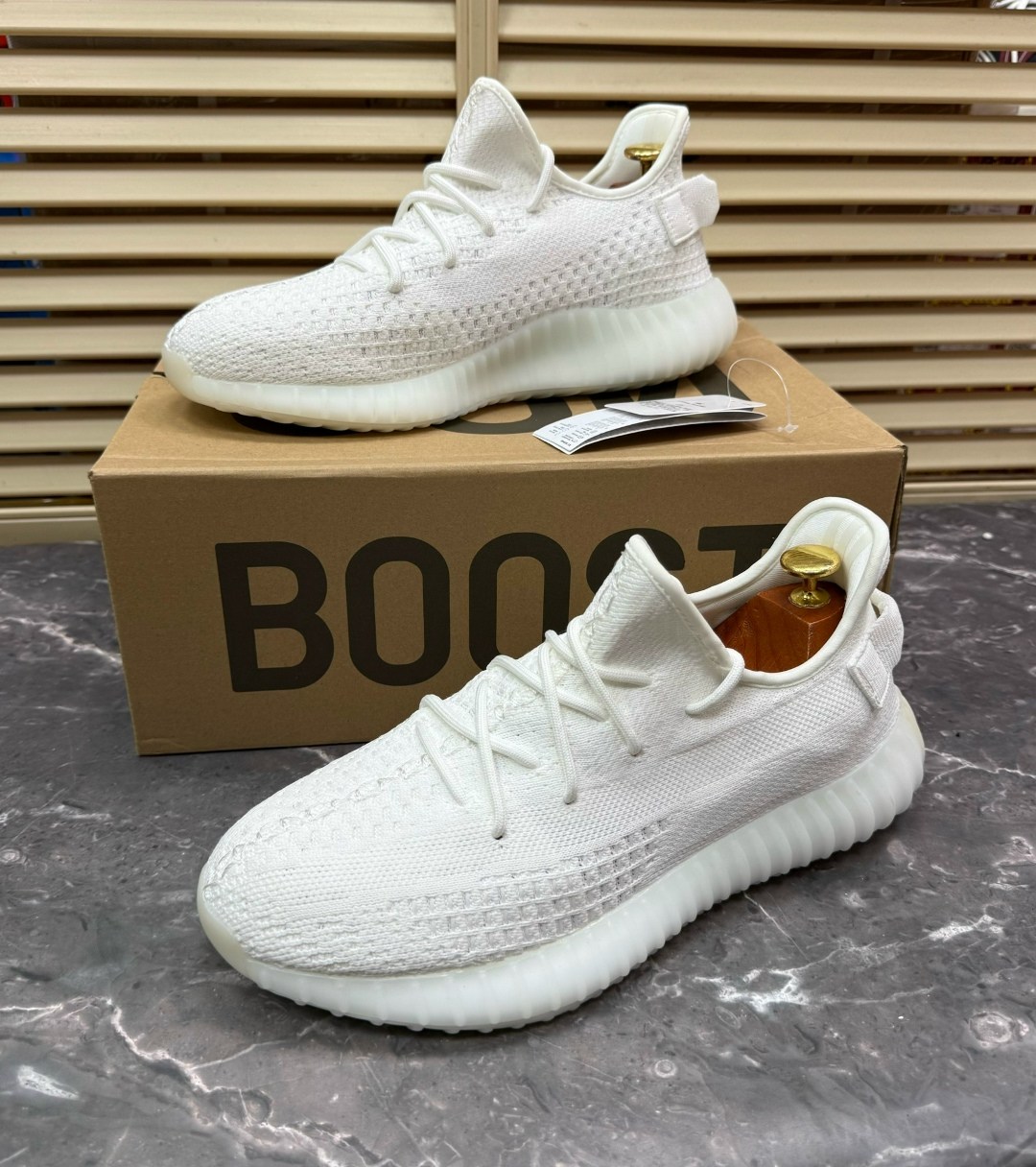 кроссовки adidas yeezy boost 350,кроссовки adidas yeezy boost,кроссовки adidas yeezy 350 boost v2 triple white,adidas yeezy boost 350,кроссовки adidas yeezy 350