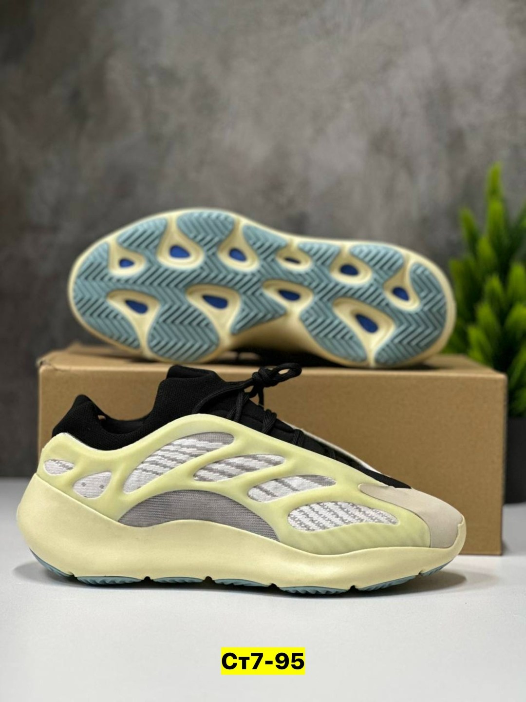 кроссовки adidas yeezy boost 700,adidas yeezy boost 700 v 3,adidas yeezy boost 700,yeezy boost 700 v 3,кроссовки adidas yeezy 700