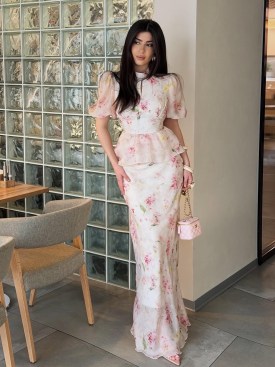 Костюм