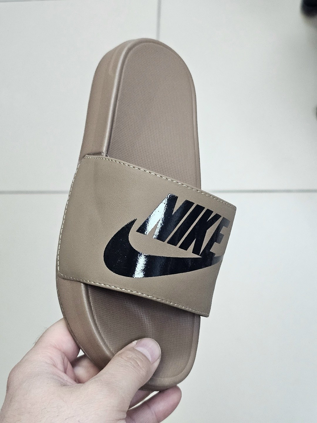 сланцы nike victori one slide,шлепанцы мужские,тапочки nike,сланцы nike victory one,модные тапочки