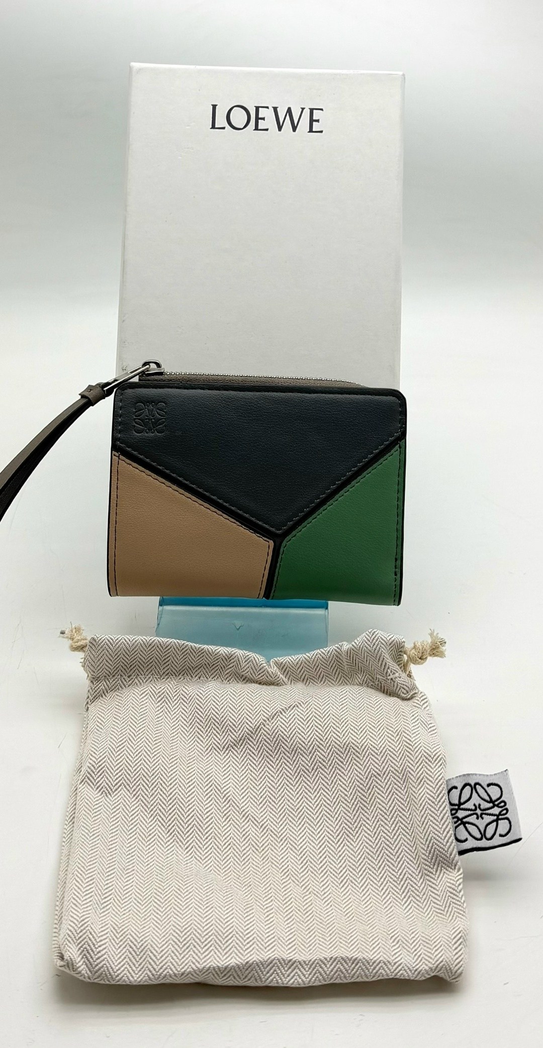 кошелек loewe,loewe puzzle,картхолдер loewe,loewe ag,loewe loewe